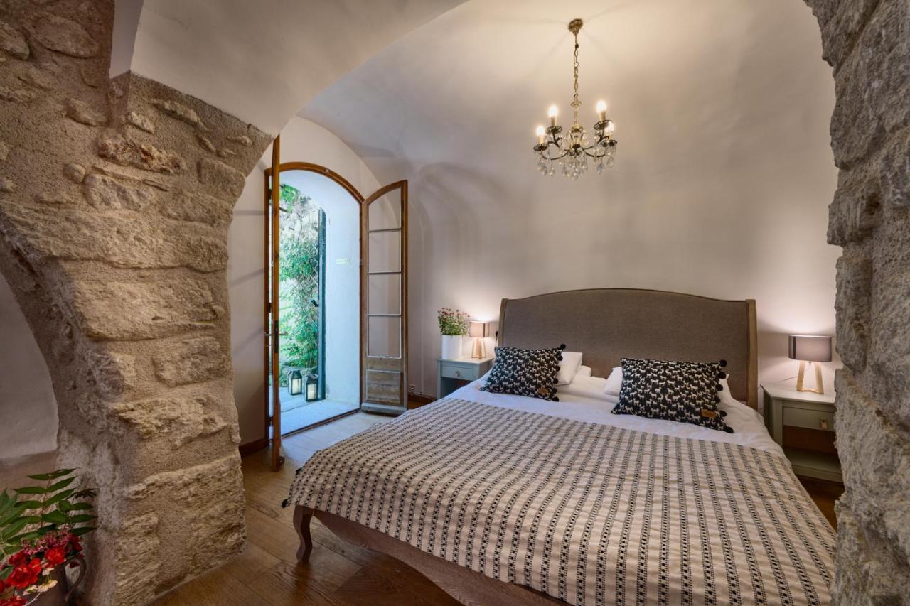 Maison Lou Roucas Cabrieres-d'Aigues Екстериор снимка